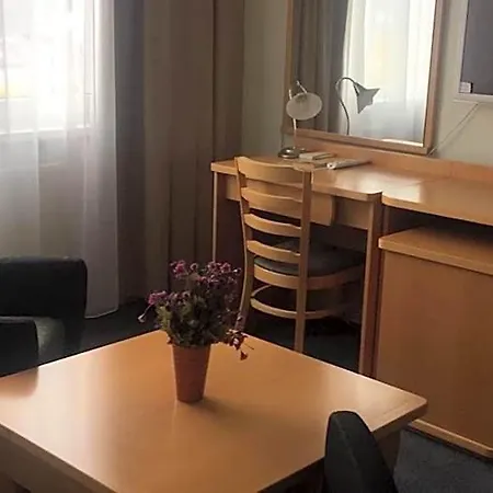 Luna Hotel 3*