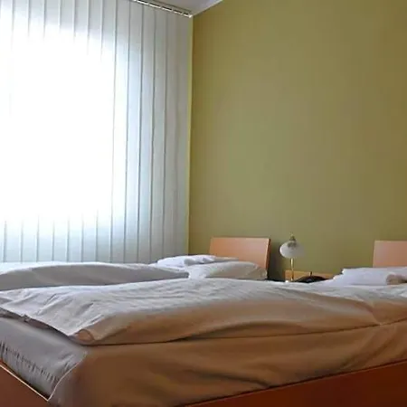 Luna Hotel 3*