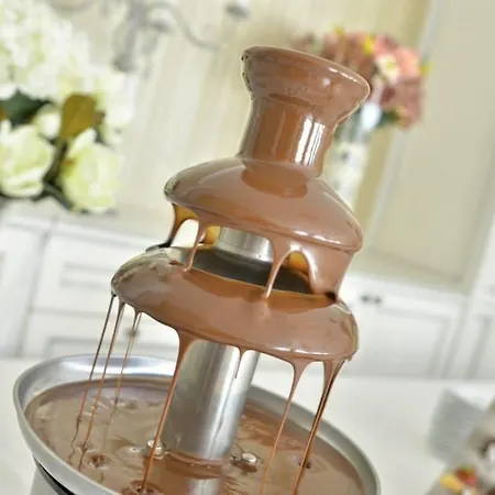 Luna 3* Žiar nad Hronom